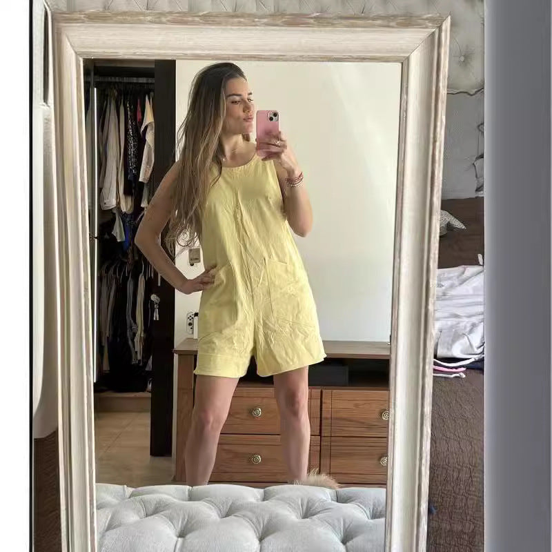 Women's sleeveless summer shorts jumpsuit with pockets for casual beach wear